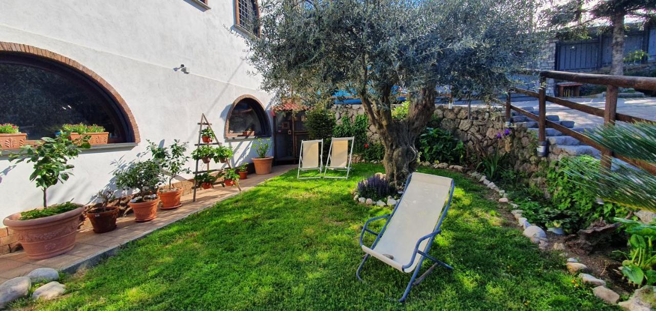 Bed and Breakfast La Cicogna Аджерола Екстер'єр фото